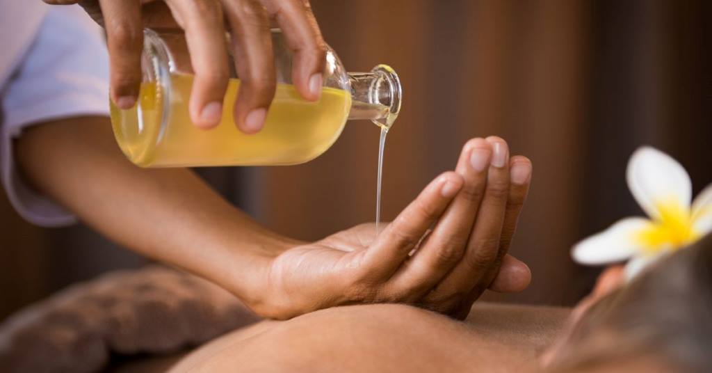 How Spas Use Aromatherapy for Stress Reduction